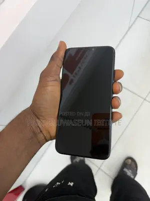Apple iPhone 11 Pro Max 64 GB Green