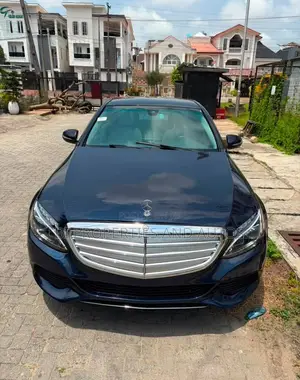 Mercedes-Benz C300 2015 Black
