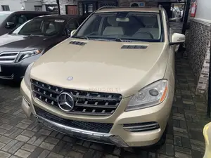 Mercedes-Benz M Class ML 350 4Matic 2012 Gold