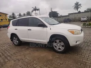 Toyota RAV4 2008 White