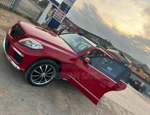 Mercedes-Benz GLK-Class 2012 Red