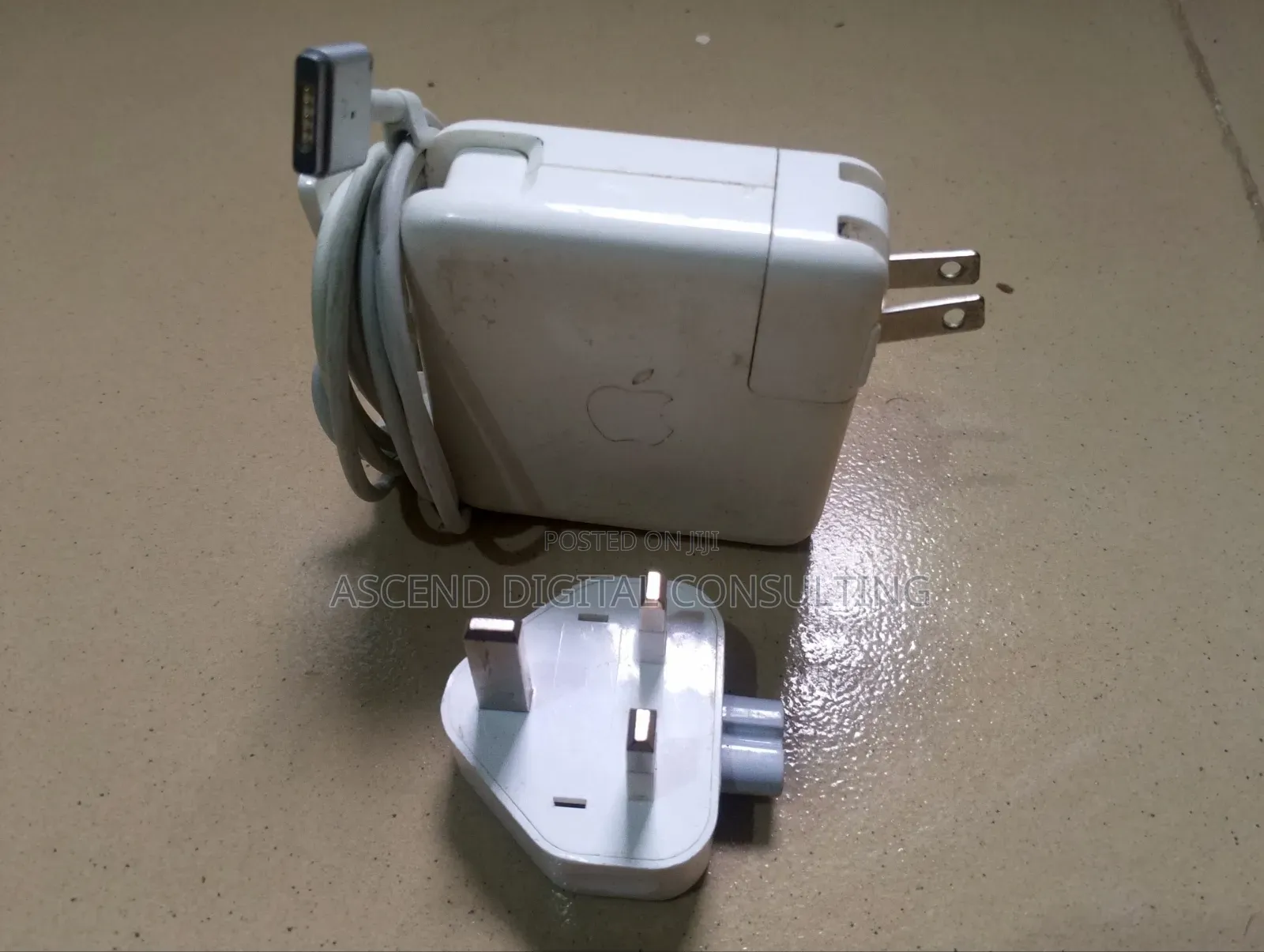 Apple MacBook MagSafe Charger