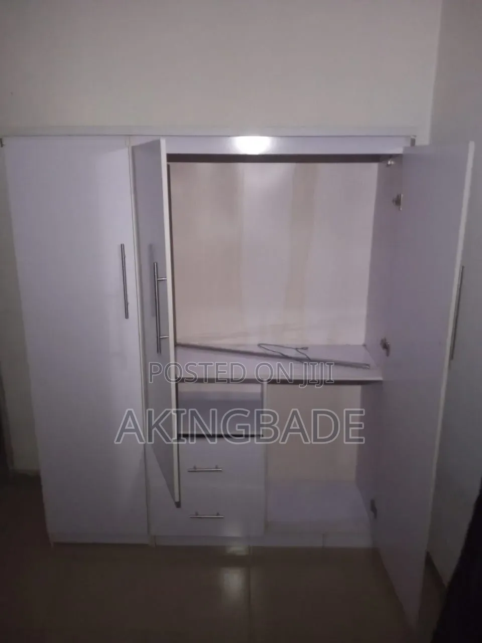 Cloth Wardrobe