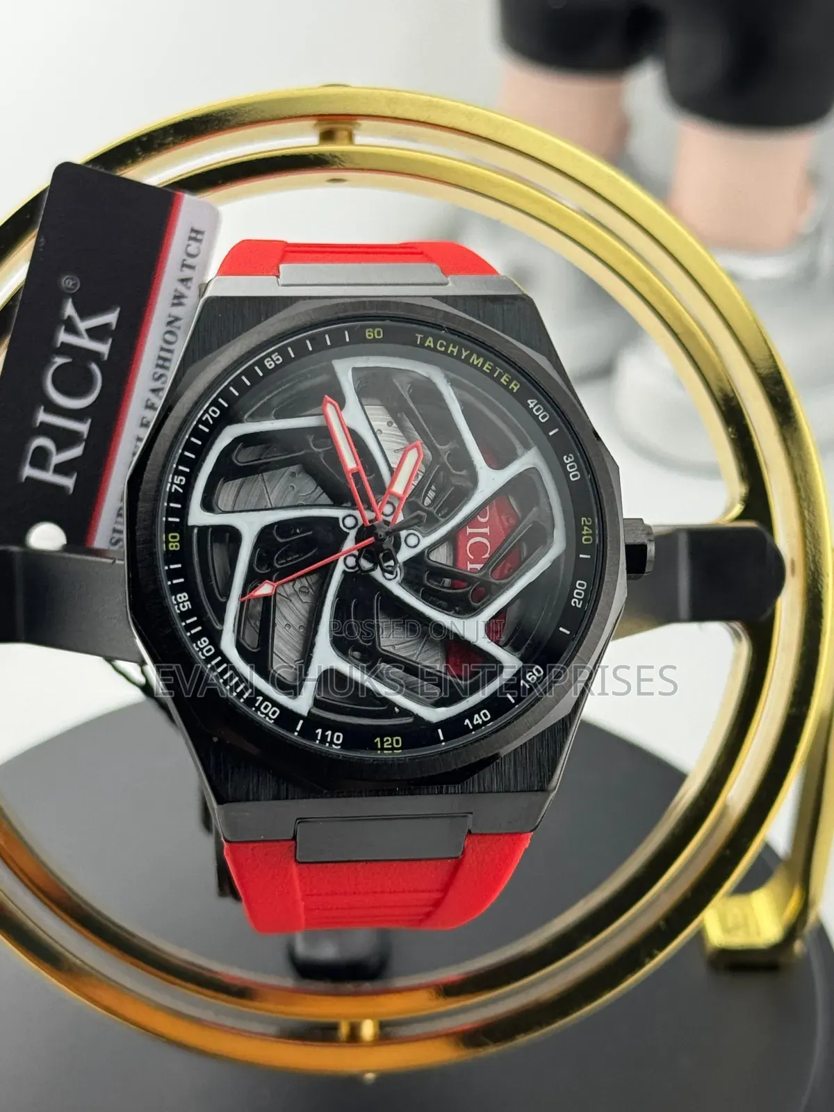 Rick Rubber Spinning Wristwatch
