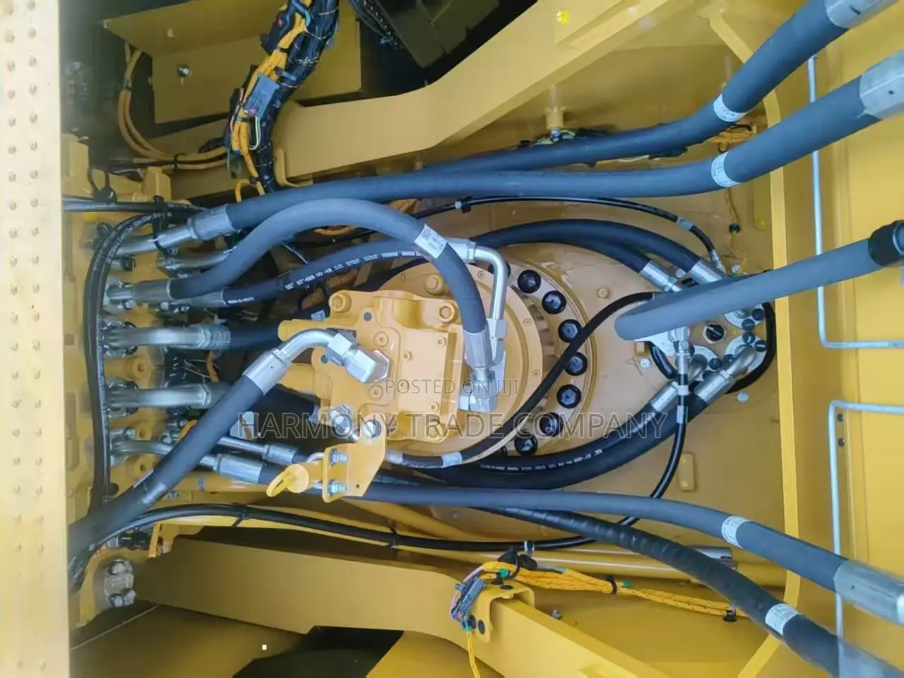 Refurbished Used CAT330 Excavator, Short Working Hours