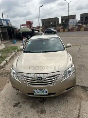 Toyota Camry 2008 Gold