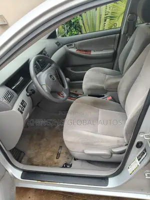 Toyota Corolla LE 2006 Silver