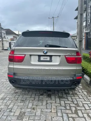 BMW X5 2009 Gold