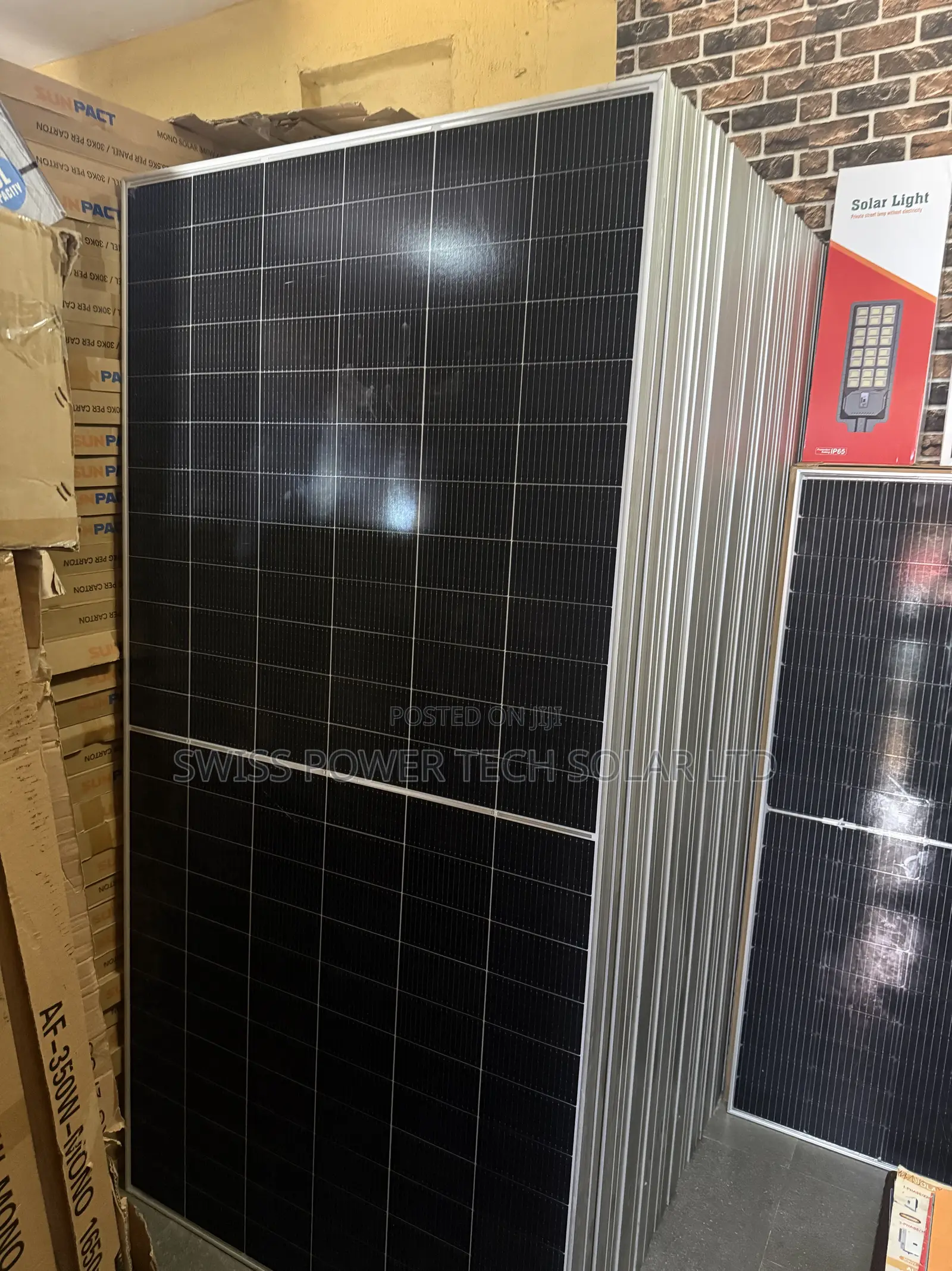 650w Jinko Mono Panel
