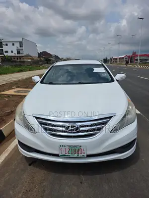 Hyundai Sonata SE 4dr Sedan (2.4L 4cyl 6A) 2014 White