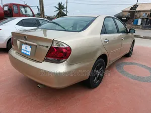 Toyota Camry 2003 Gold