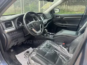 Toyota Highlander Limited 2019 Blue
