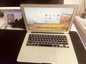 Laptop Apple MacBook Air 2012 4GB Intel Core i7 SSD 256GB