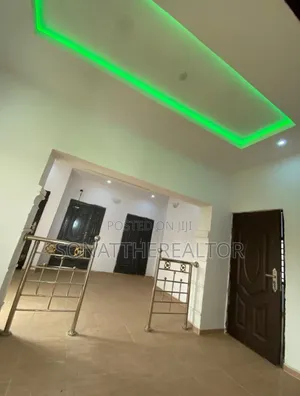2bdrm Apartment in Oluyole Estate for rent