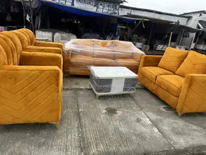 Complete Set of Chair With Middle Table