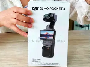 DJI Osmo Pocket 4 Creator Combo