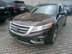 Honda Crosstour 2013 Brown