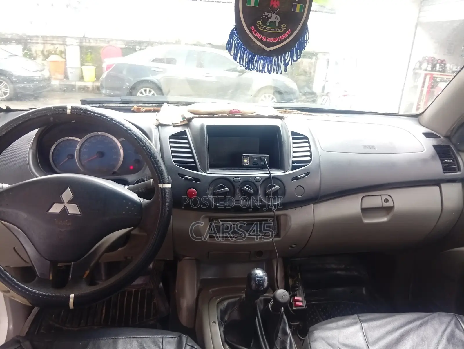 Mitsubishi L200 2009 White