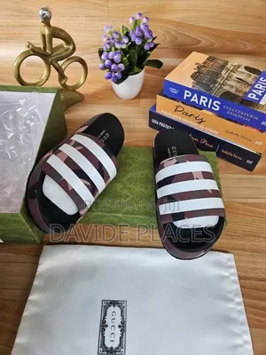 Gucci Unisex Padded Strap Slide