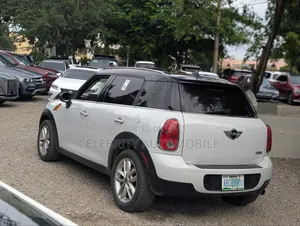Mini Cooper 2013 White