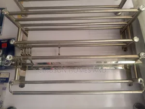 Stainless Steel Bathroom Towel Rack With Shelf