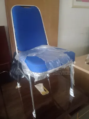 Futura Visitors Chair