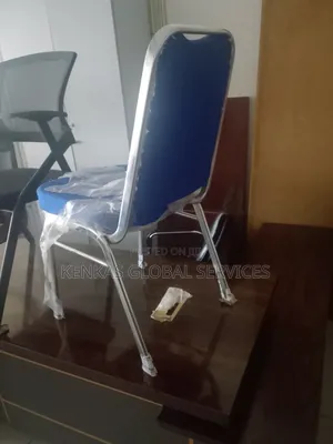 Futura Visitors Chair