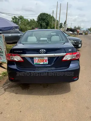 Toyota Corolla L 4dr Sedan (1.8L 4cyl 5M) 2012 Blue