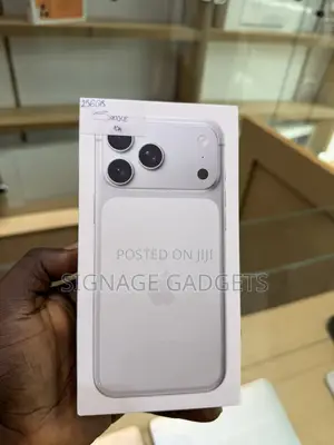 New Apple iPhone 17 Pro Max 256 GB Silver