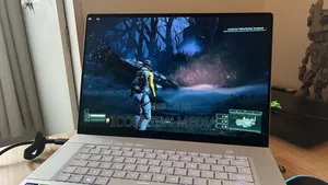 Laptop Asus ROG Zephyrus G16 32GB AMD Ryzen SSD 2T