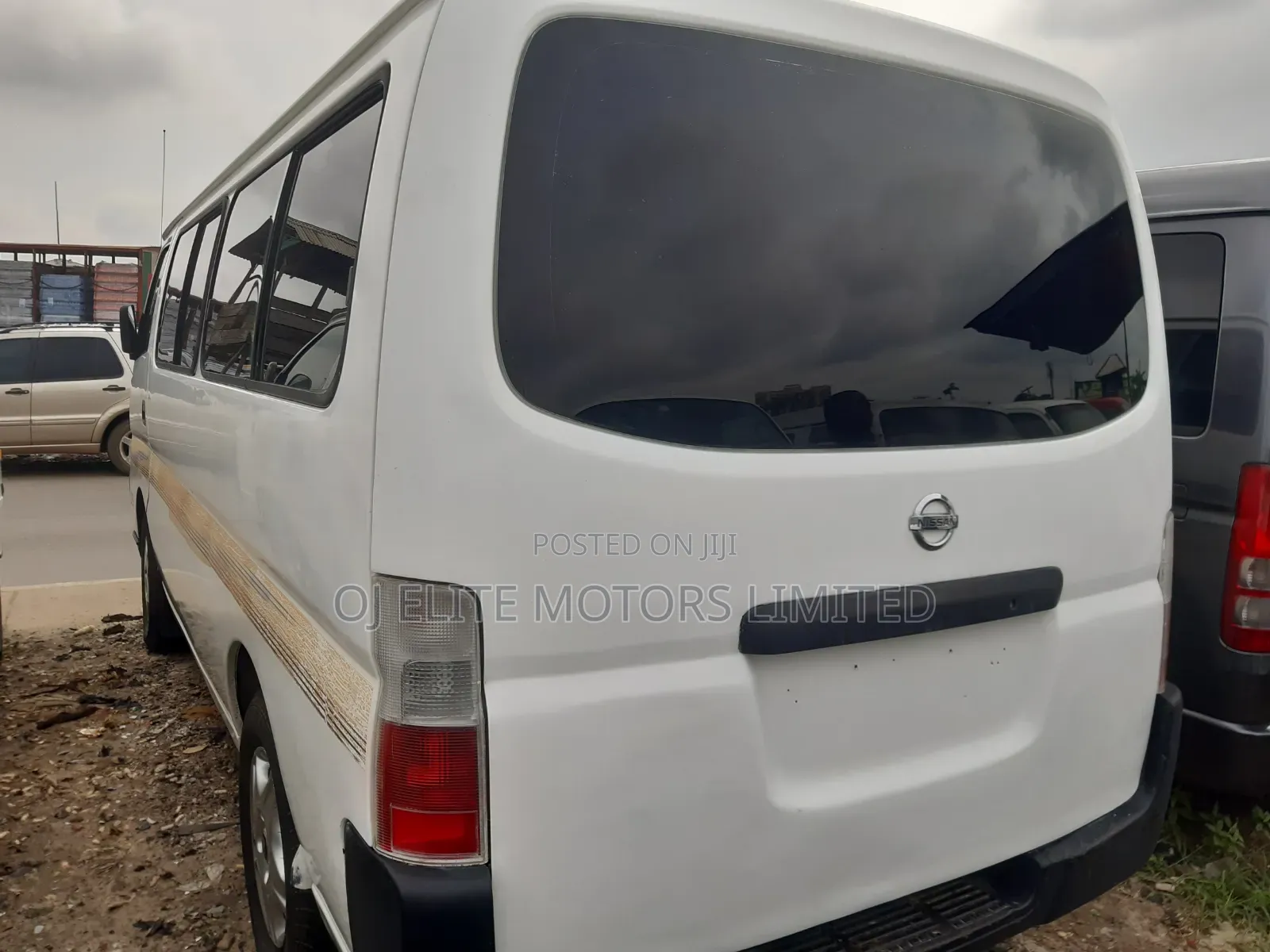 Nissan Caravan (Urvan) 2006 White