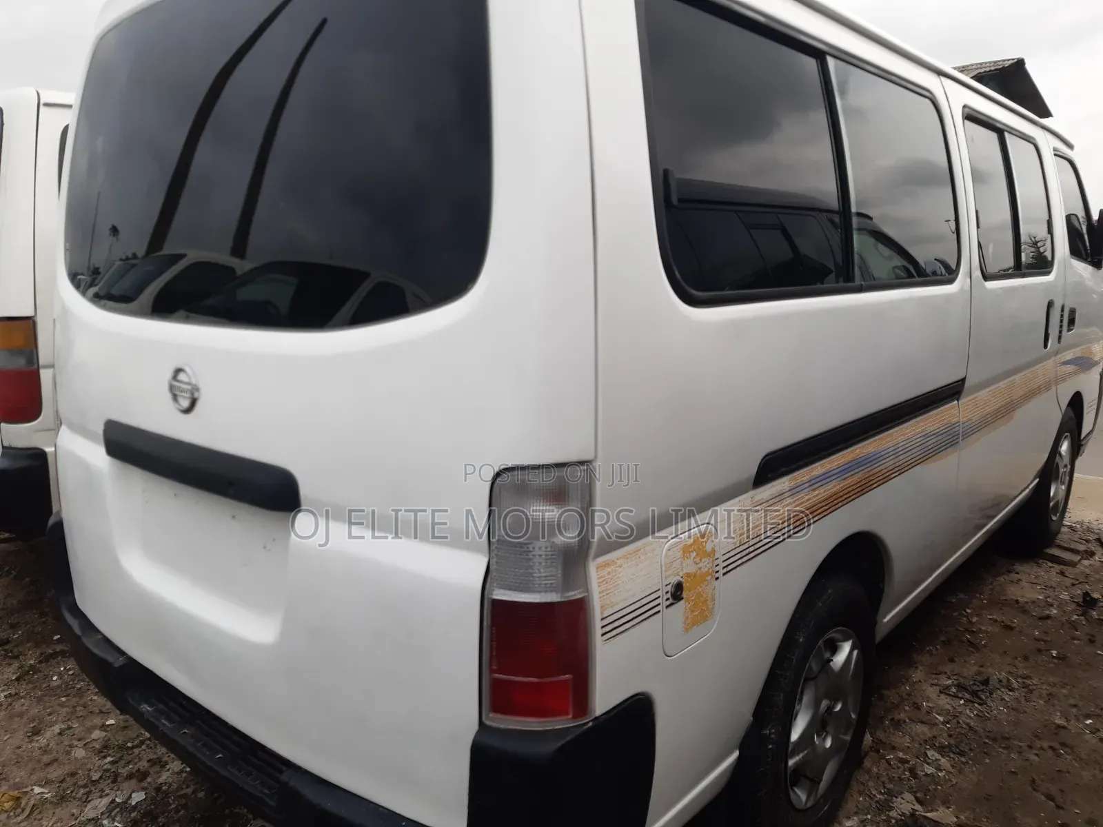 Nissan Caravan (Urvan) 2006 White