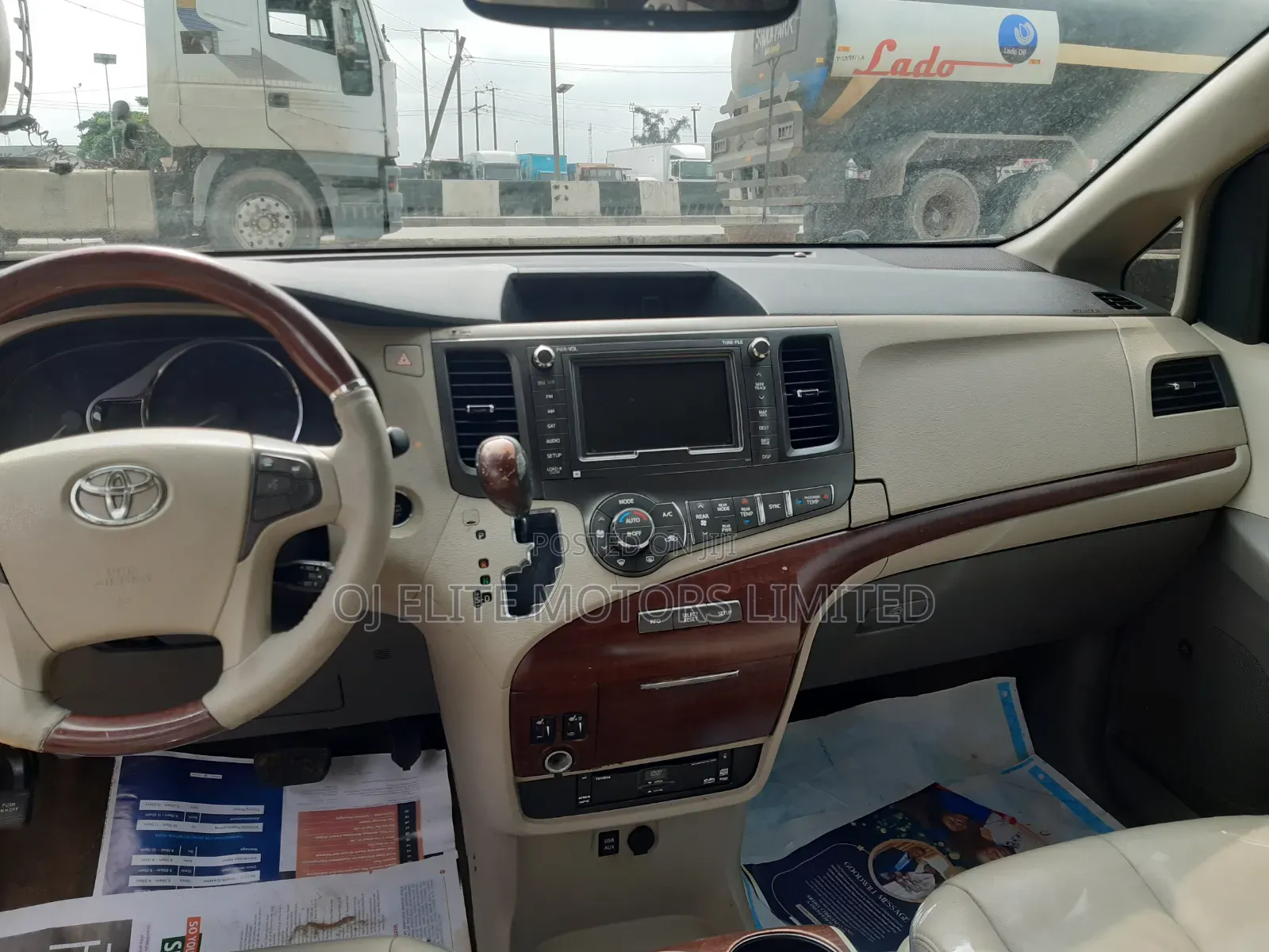 Toyota Sienna 2015 White