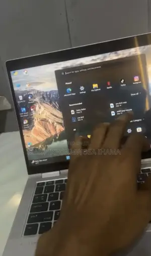 Laptop HP EliteBook x360 1030 G2 8GB Intel Core i7 HDD+SSD 256GB