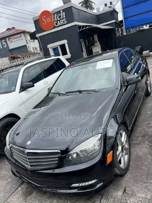 Mercedes-Benz C300 2010 Black
