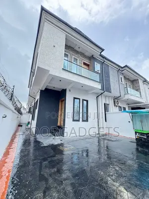 4bdrm Duplex in Ikota for sale