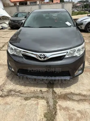Toyota Camry 2012 Gray