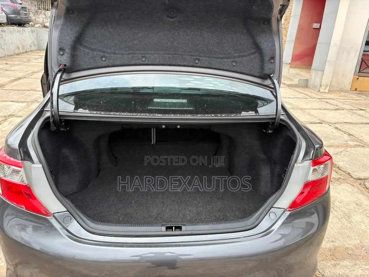 Toyota Camry 2012 Gray