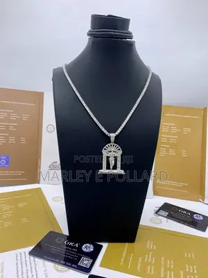 Arch Angel VVS Moissanite Pendant Necklace