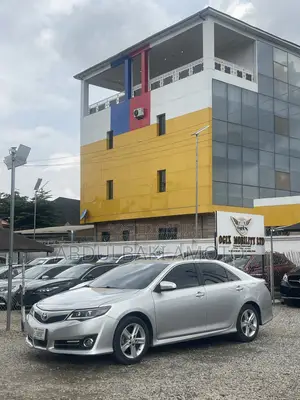 Toyota Camry 2013 Silver