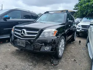 Mercedes-Benz GLK-Class 2010 Black