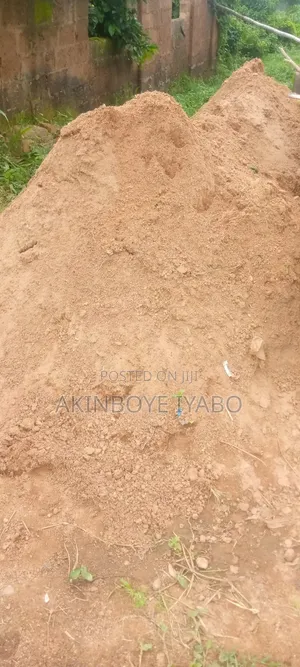 Laterine or Red Pit Sand