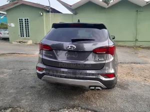 Hyundai Santa Fe 2017 Gray