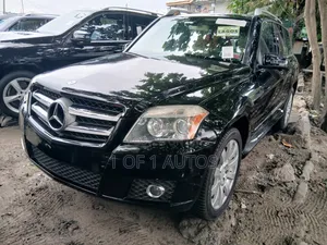 Mercedes-Benz GLK-Class 2010 Black