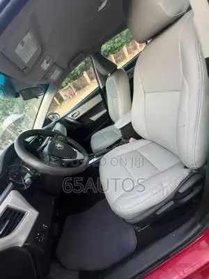 Toyota Corolla LE 4dr Sedan (1.8L 4cyl CVT) 2016 Red