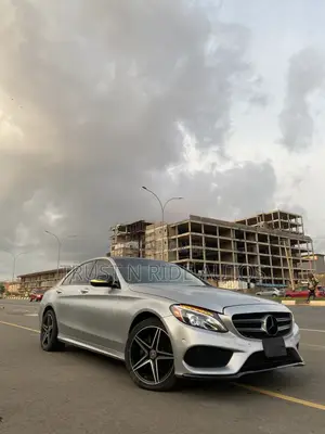 Mercedes-Benz C300 Base AWD 4Matic Sedan (2.0L 4cyl 7A) 2015 Silver