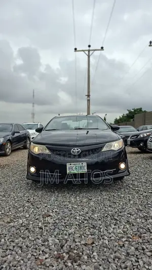 Toyota Camry SE 4dr Sedan (2.5L 4cyl 6A) 2013 Black