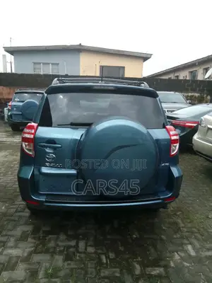Toyota RAV4 2011 Blue