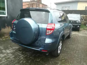 Toyota RAV4 2011 Blue