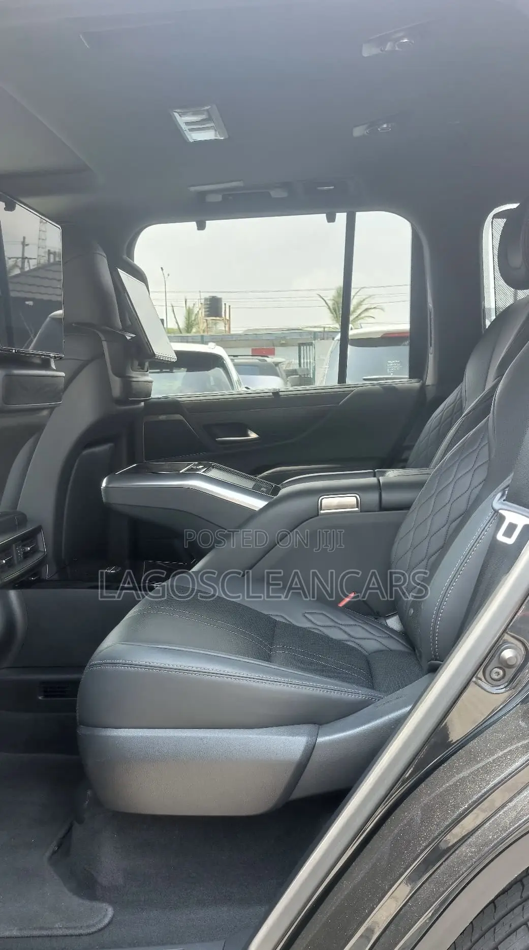Lexus LX 600 2022 Black